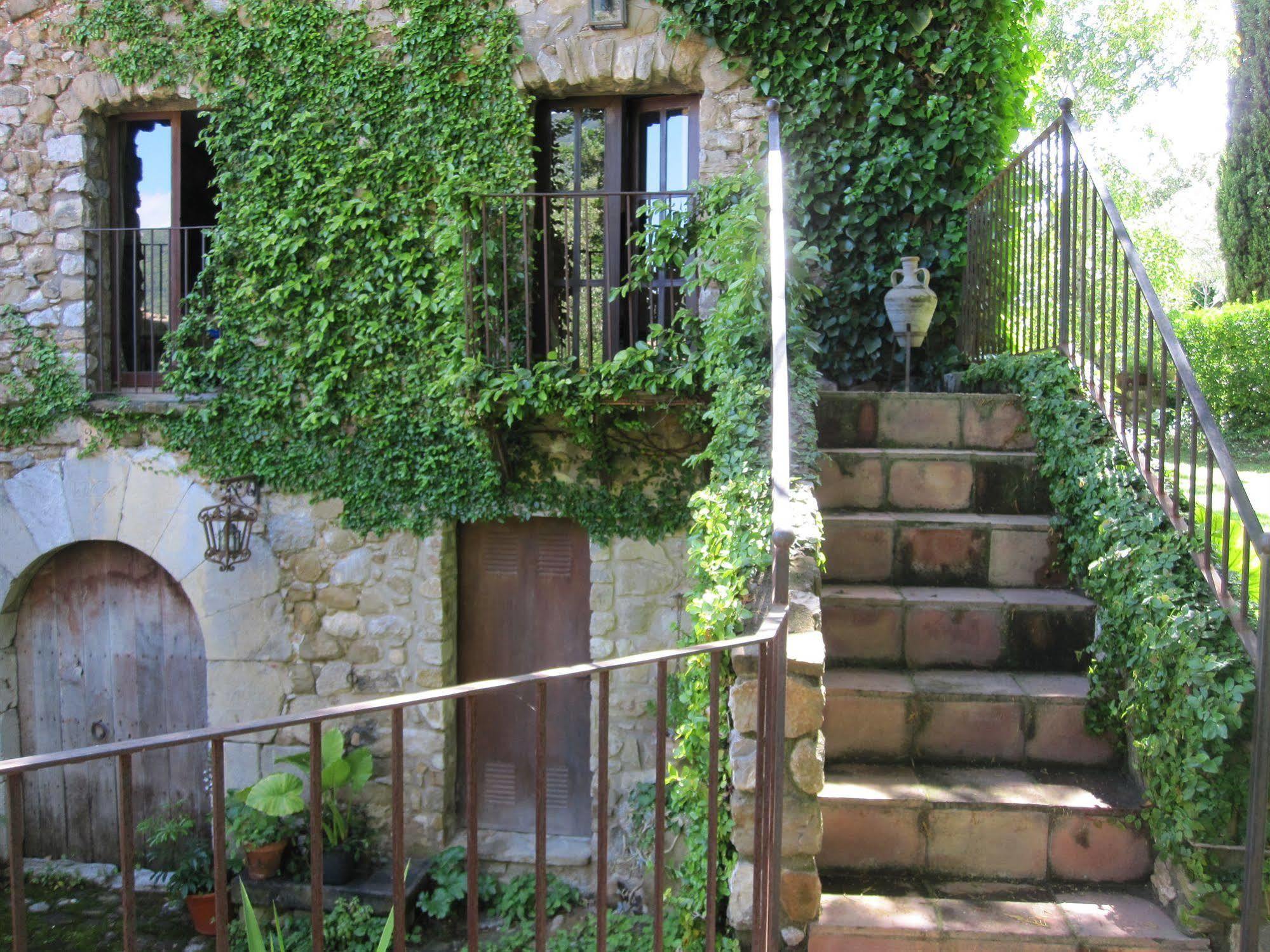 Can Serola Sales de Llierca Exterior photo